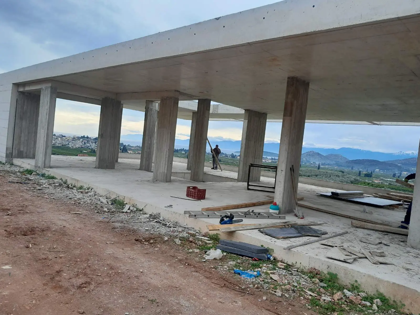 Σκυροδετήσεις κατοικίας στο Δρέπανο